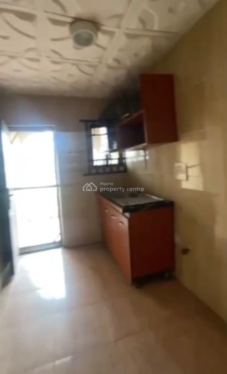 Spacious Mini Flat Available, Lekki Phase 1, Lekki, Lagos, Mini Flat (room and Parlour) for Rent