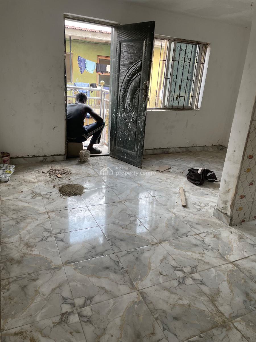 Miniflat, Bajulaye, Shomolu, Lagos, Mini Flat (room and Parlour) for Rent