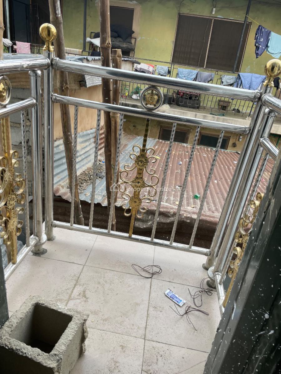 Miniflat, Bajulaye, Shomolu, Lagos, Mini Flat (room and Parlour) for Rent