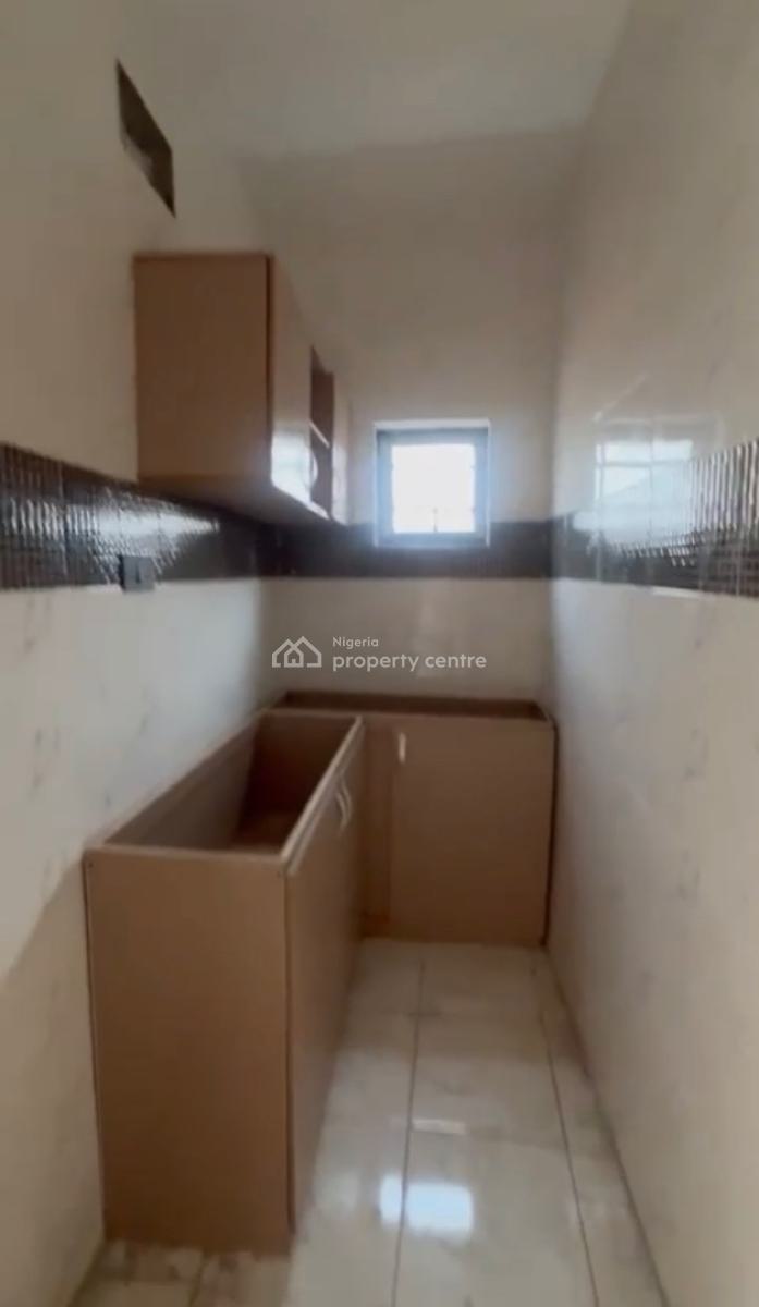 Exclusive Standard Mini Flat, Bariga, Shomolu, Lagos, Mini Flat (room and Parlour) for Rent