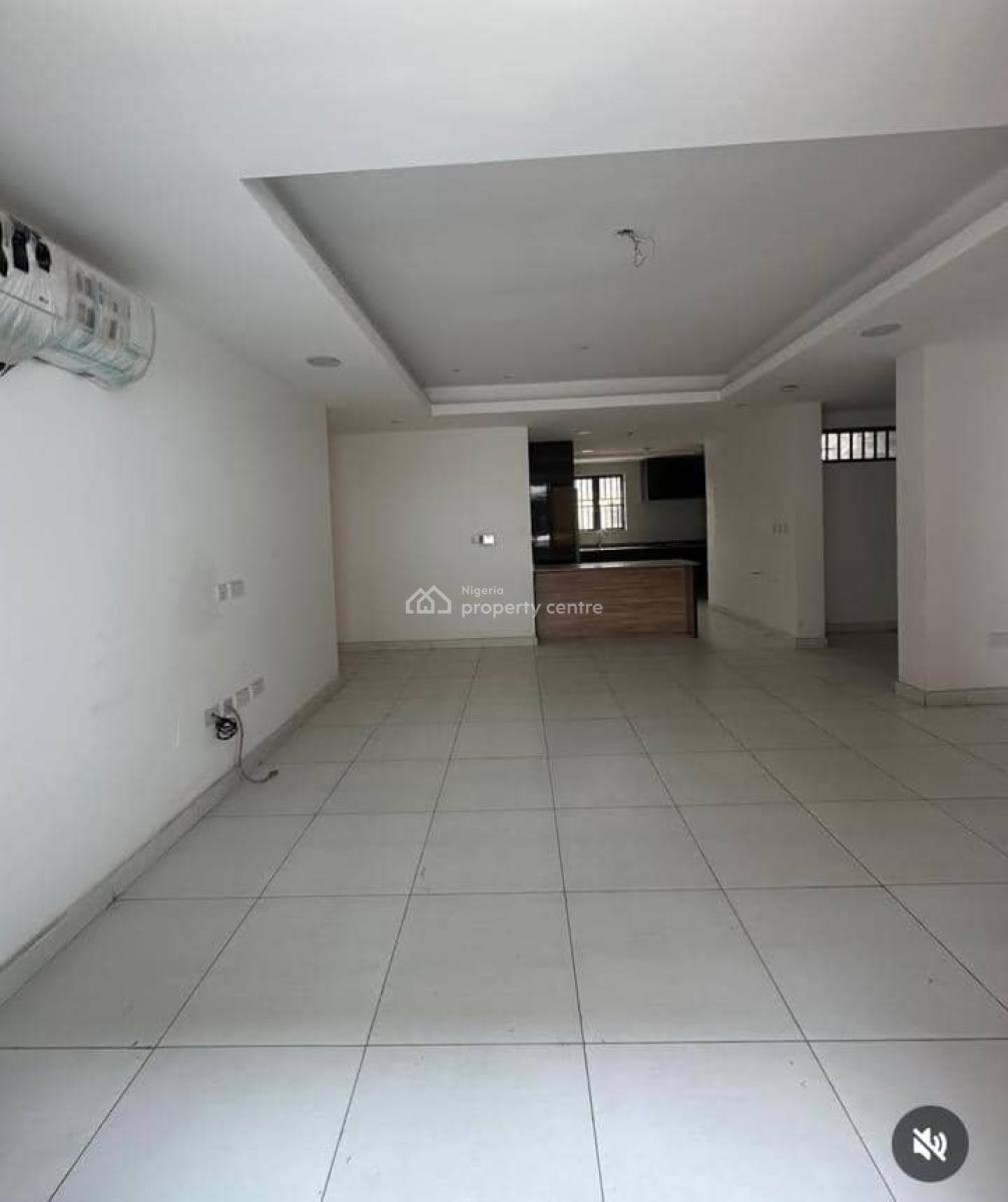 Fully Serviced 2 Bedroom Penthouse, Off Admiralty Way, Lekki Phase 1, Lekki, Lagos, Flat / Apartment for Rent