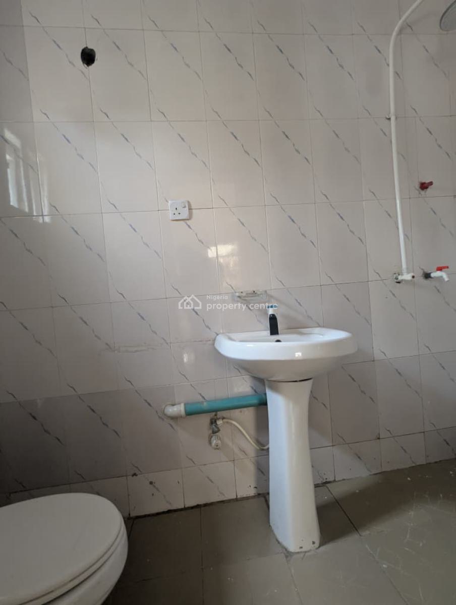 3 Bedroom Apartment Available, Mobile Road, Ajah, Lagos, Flat / Apartment for Rent