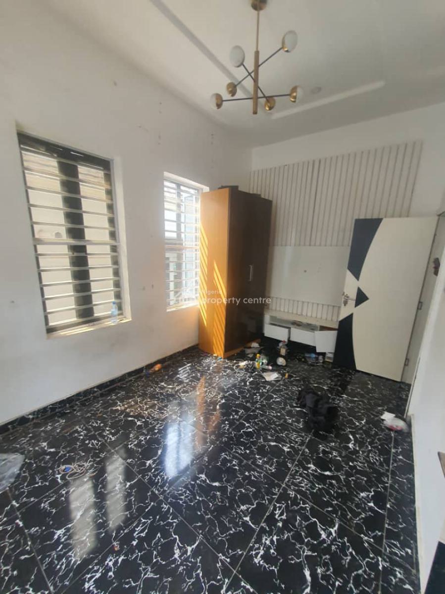 Massive Semi Masters Bedroom Upstairs, Ikota Villa, Ikota, Lekki, Lagos, Self Contain (single Rooms) for Rent