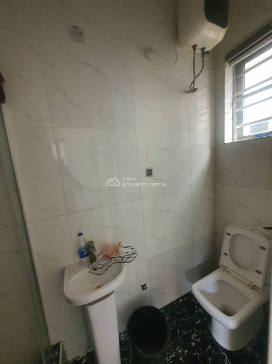 Massive Semi Masters Bedroom Upstairs, Ikota Villa, Ikota, Lekki, Lagos, Self Contain (single Rooms) for Rent