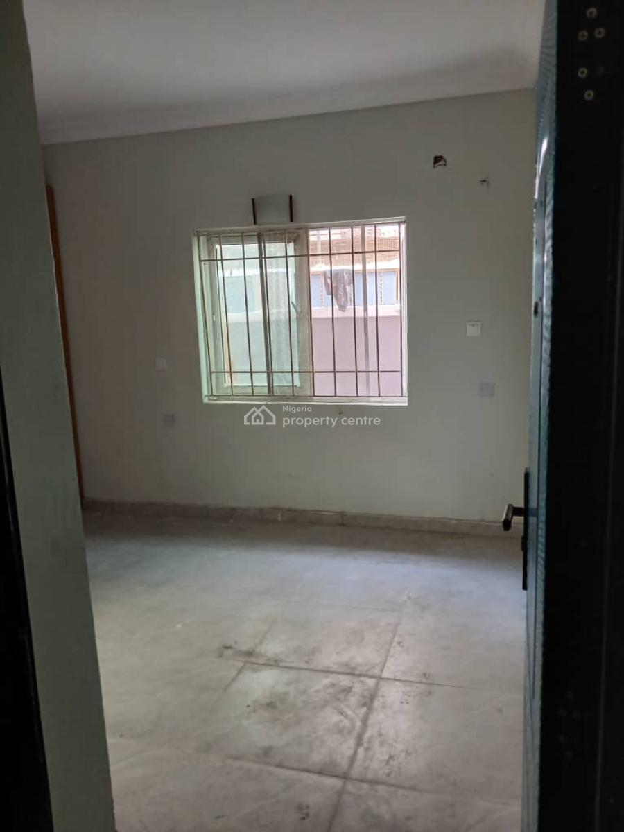 Spacious 3-bedroom Apartment, Gbangbala, Ikate, Lekki, Lagos, Flat / Apartment for Rent