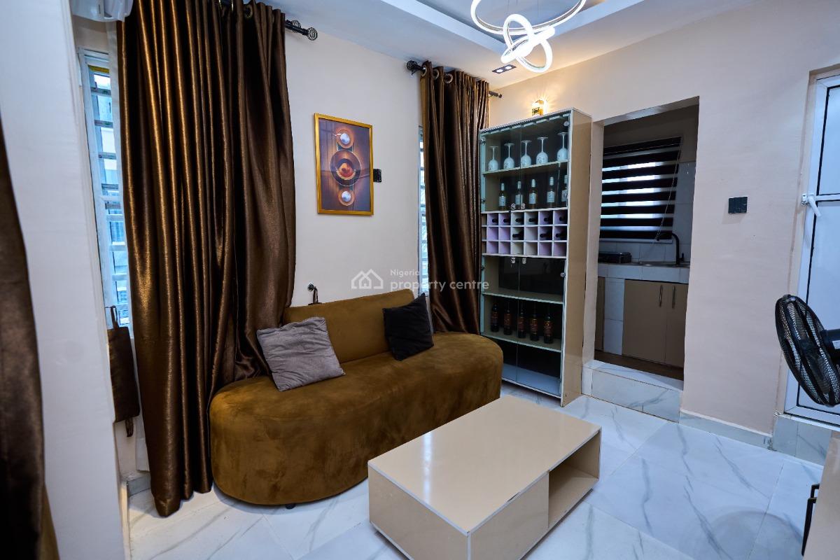 L & L Lighthouse 1 Bedroom Apartment, Layi Otegbade Street, Pedro, Gbagada, Lagos, Flat / Apartment Short Let