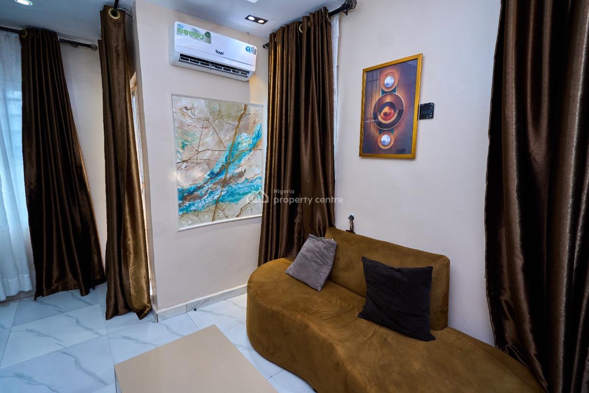 L & L Lighthouse 1 Bedroom Apartment, Layi Otegbade Street, Pedro, Gbagada, Lagos, Flat / Apartment Short Let
