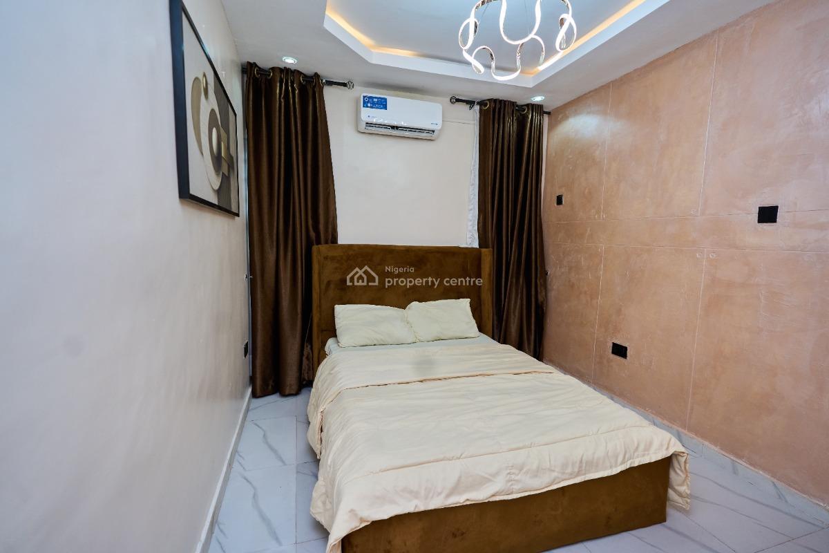 L & L Lighthouse 1 Bedroom Apartment, Layi Otegbade Street, Pedro, Gbagada, Lagos, Flat / Apartment Short Let