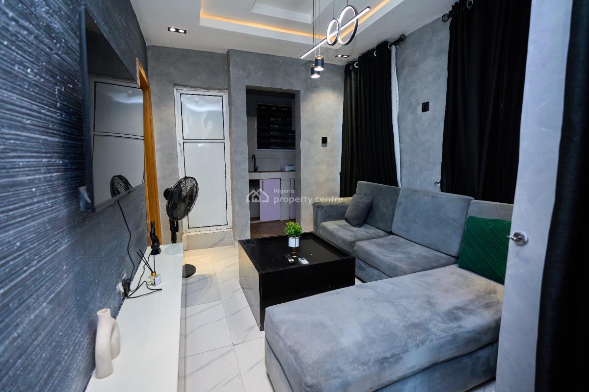 L & L Cityview 1 Bedroom Apartment, Layi Otegbade Street, Pedro, Gbagada, Lagos, Flat / Apartment Short Let