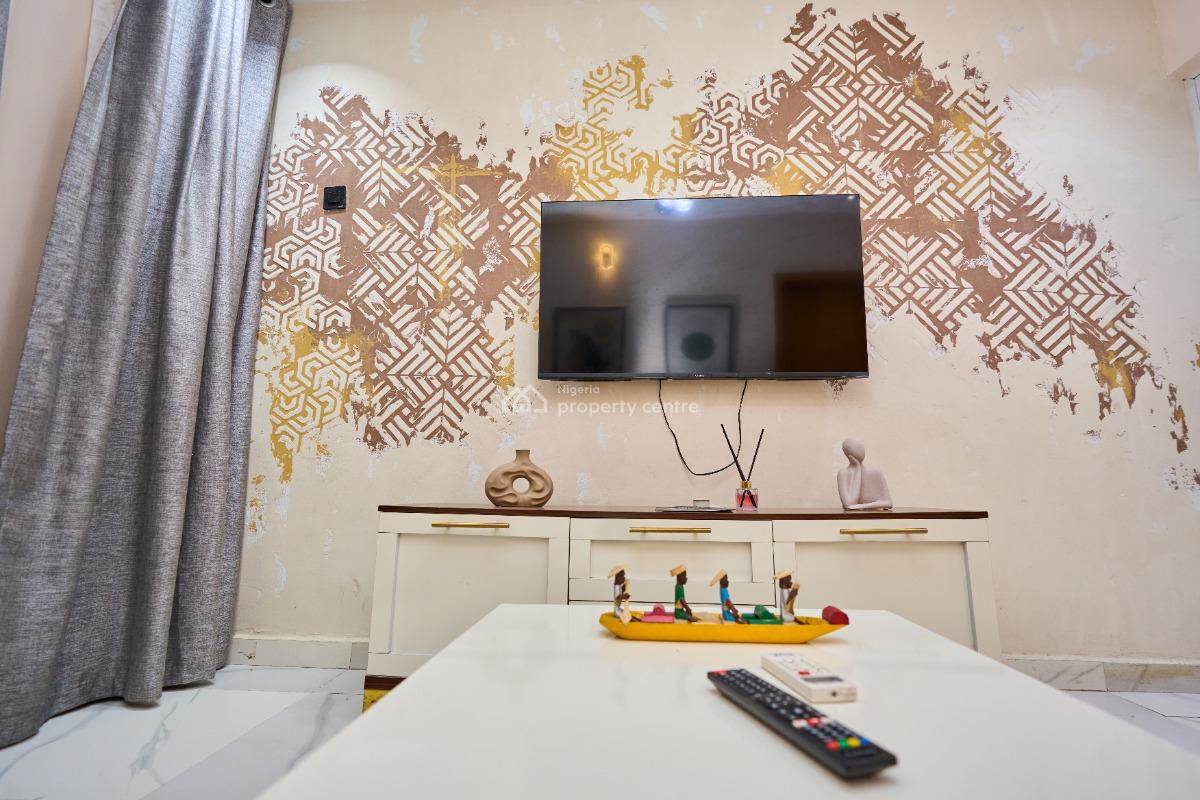L & L Luxeloft 1 Bedroom Apartment, Layi Otegbade Street, Pedro, Gbagada, Lagos, Flat / Apartment Short Let