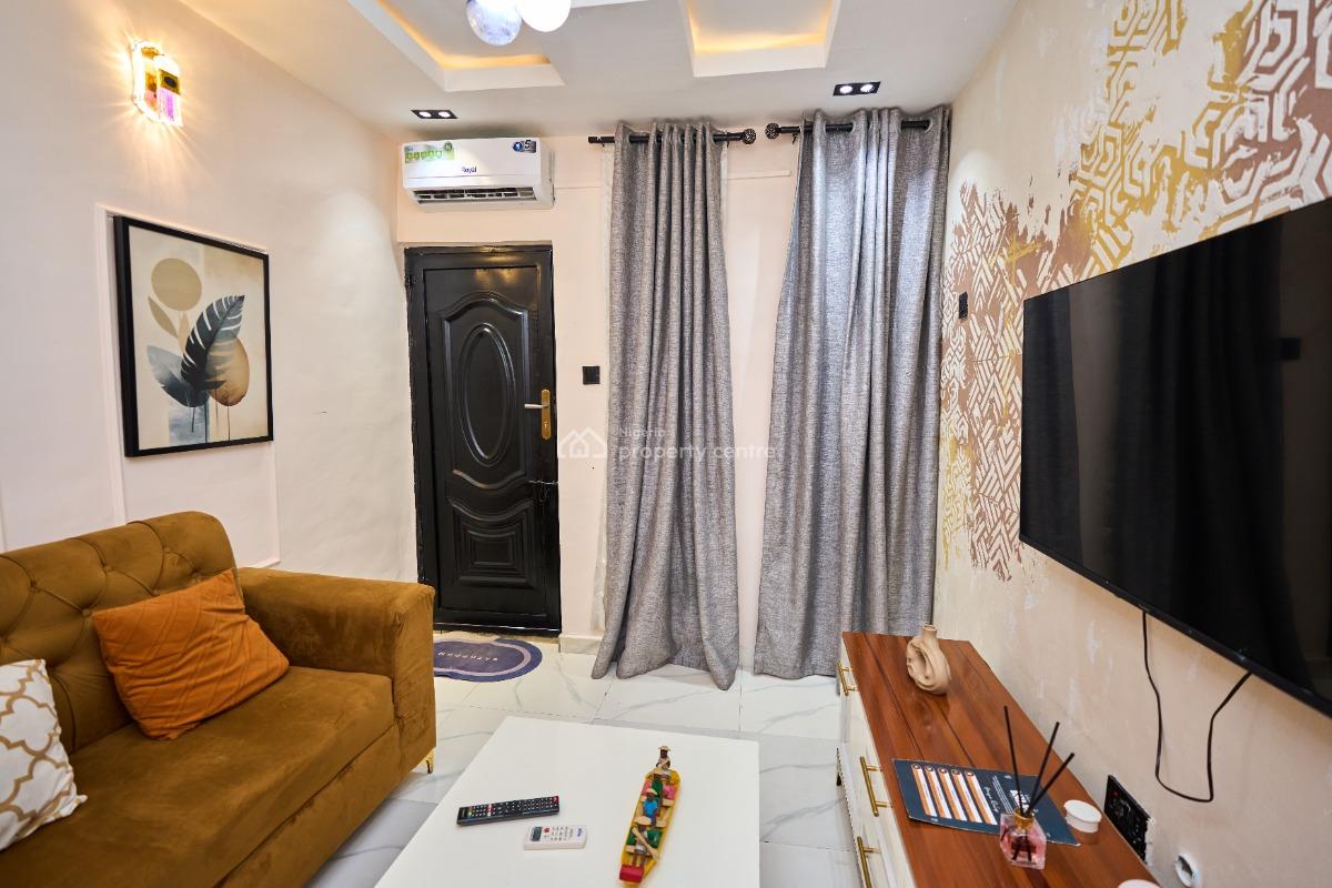 L & L Luxeloft 1 Bedroom Apartment, Layi Otegbade Street, Pedro, Gbagada, Lagos, Flat / Apartment Short Let