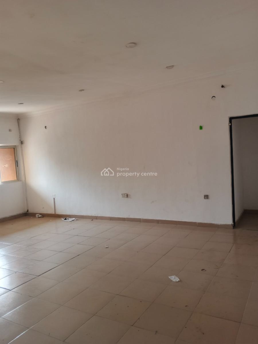 Beautiful Spacious 2 Bedroom Flat with 3 Toilet Upstairs, Well Secured Estate Off Awolowo Way Ikeja, Ikeja, Lagos, Flat / Apartment for Rent