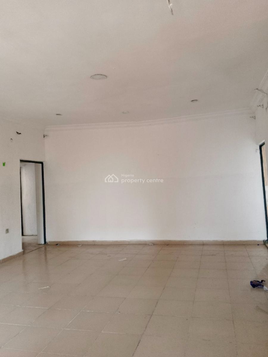 Beautiful Spacious 2 Bedroom Flat with 3 Toilet Upstairs, Well Secured Estate Off Awolowo Way Ikeja, Ikeja, Lagos, Flat / Apartment for Rent