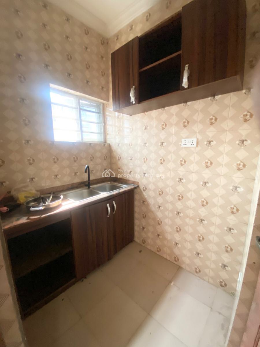 Luxury Mini Flat Upstairs with 2 Toilet Just After Lbs on Interlock Rd, West Land Estate Just After Lbs Ajah Lekki Lagos, Ajah, Lagos, Mini Flat (room and Parlour) for Rent