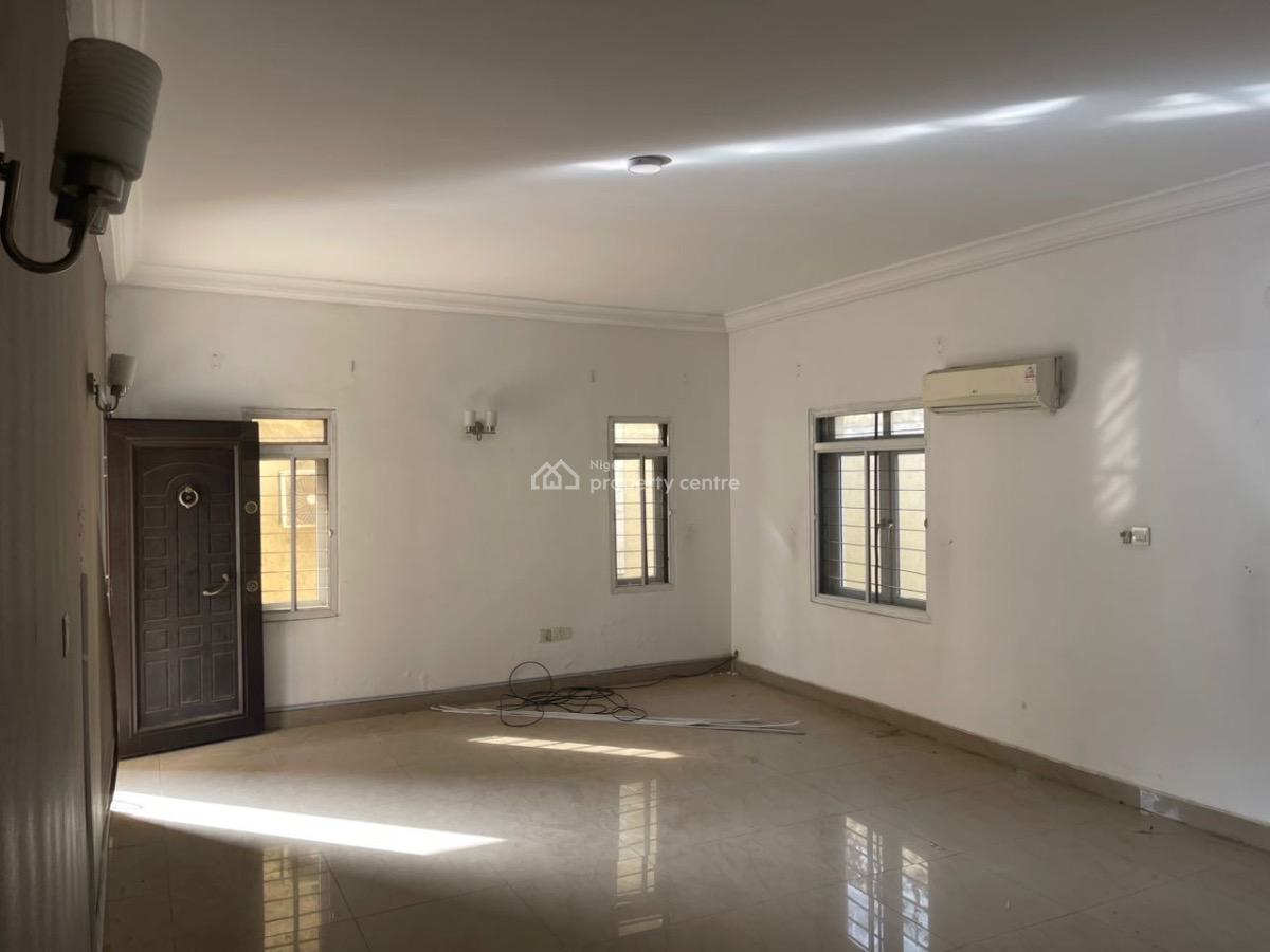 Spacious One Bedroom Apartment in a Good Neighborhood, Utako, Abuja, Flat / Apartment for Rent
