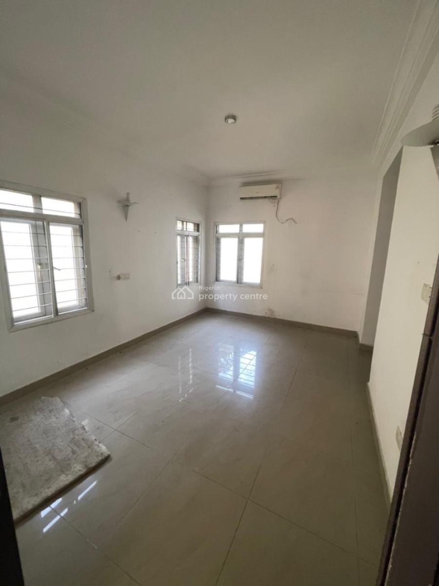 Spacious One Bedroom Apartment in a Good Neighborhood, Utako, Abuja, Flat / Apartment for Rent