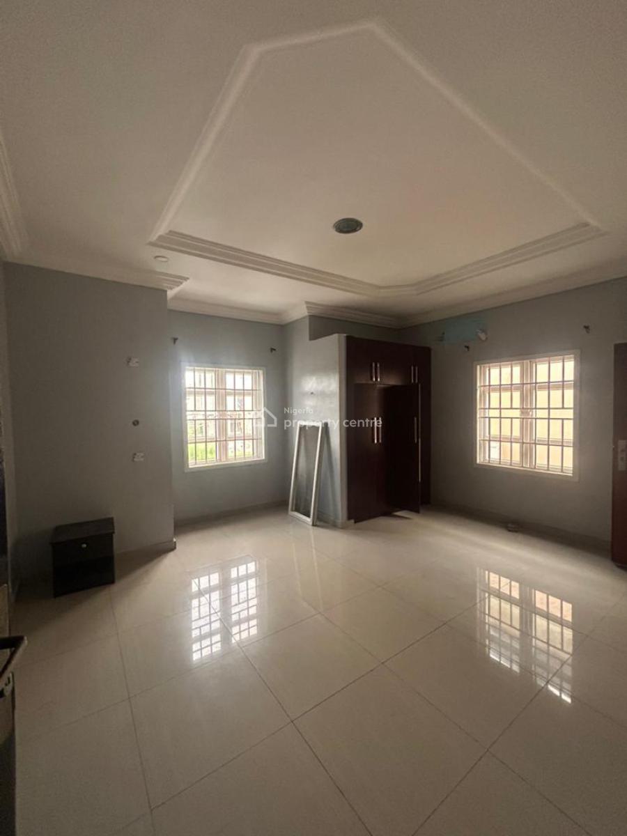 a Newly Renovated 5 Bedroom Detached Duplex with Bq, Osapa London, Pinnock Beach Estate, Lekki, Lagos, Detached Duplex for Rent