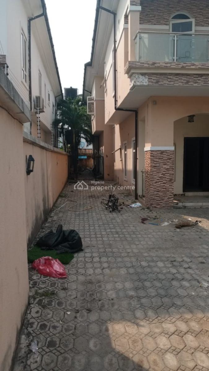 Commercial Or Residential 5bedroom 6car Park Spacious, Heart of Lekki, Lekki Phase 1, Lekki, Lagos, Detached Duplex for Rent