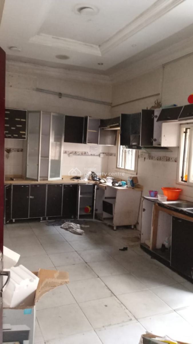 Commercial Or Residential 5bedroom 6car Park Spacious, Heart of Lekki, Lekki Phase 1, Lekki, Lagos, Detached Duplex for Rent