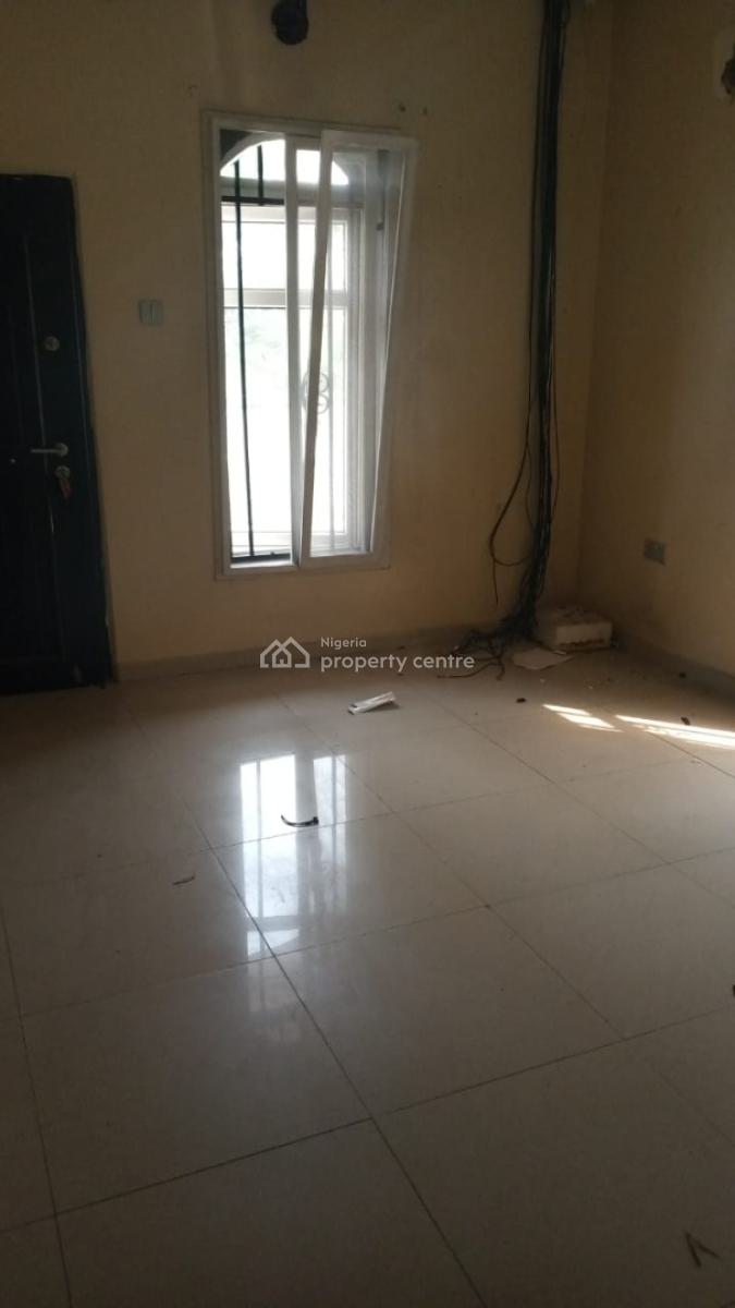 Commercial Or Residential 5bedroom 6car Park Spacious, Heart of Lekki, Lekki Phase 1, Lekki, Lagos, Detached Duplex for Rent