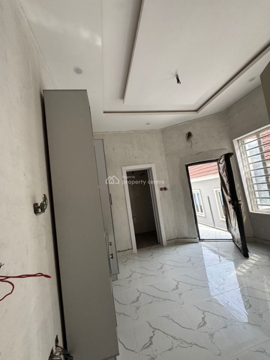 Luxury 3 Bedroom Flat with Excellent Features, Medina Estate Gbagada Lagos, Medina, Gbagada, Lagos, Block of Flats for Sale