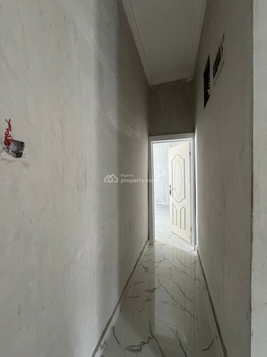 Luxury 3 Bedroom Flat with Excellent Features, Medina Estate Gbagada Lagos, Medina, Gbagada, Lagos, Block of Flats for Sale