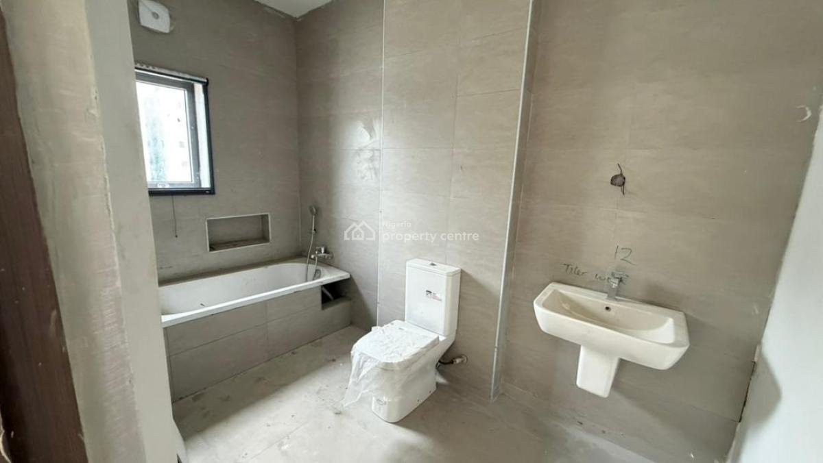 Newly Built 2 Bedroom Flat in a Secured Environment, Lekki Phase 1, Lekki, Lagos, Flat / Apartment for Rent