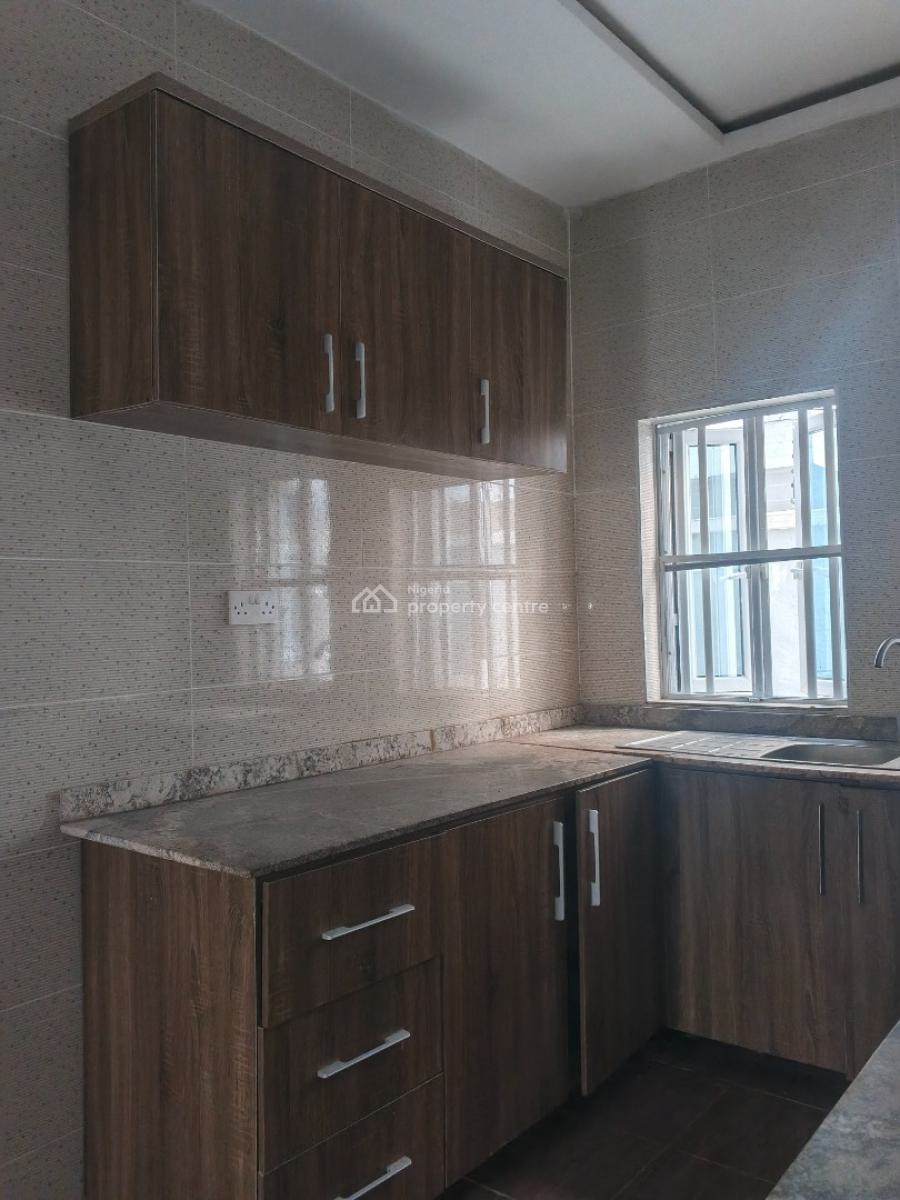 a Lovely 3bedrooms Flat Apartment with All Rooms En-suite., Ilasan, Ilasan, Lekki, Lagos, House for Rent