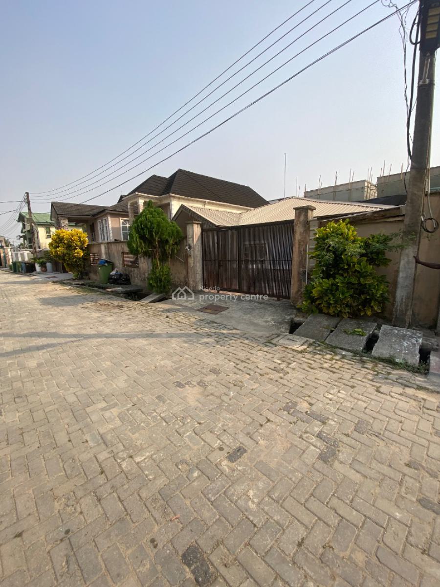 3bedroom Bungalow Sitting on 485sqm, Gated Estate By Blenco Supermarket Before Shop Rite, Sangotedo, Ajah, Lagos, Detached Bungalow for Sale