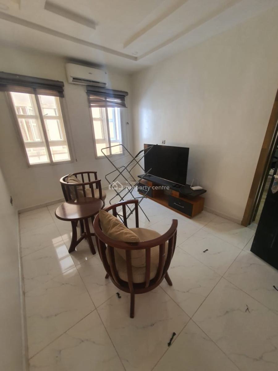 Masters Bed with Option of Shared Kitchen Or Personal Kitchen, Orchid Road Vbay Estate, Lekki, Lagos, Flat / Apartment for Rent