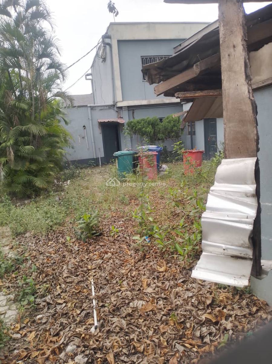 Massive 7bedroom Detached Duplex + B.qs on 1,400 Sqm Landspace, Ikeja Gra, Ikeja, Lagos, Detached Duplex for Rent