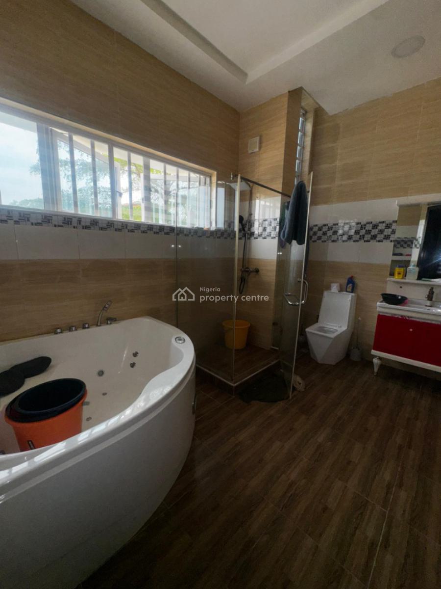 Partly Furnished Spacious Massive Masters Bedroom Sharing Kitchen, Orchid Road, Lekki, Lagos, Flat / Apartment for Rent