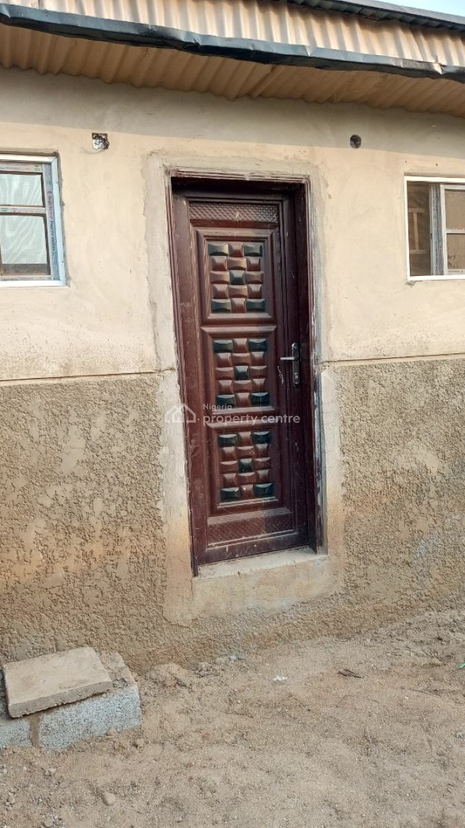 Newly Built Selfcon, Gosa Primary, Goza, Lugbe District, Abuja, Self Contain (single Rooms) for Rent