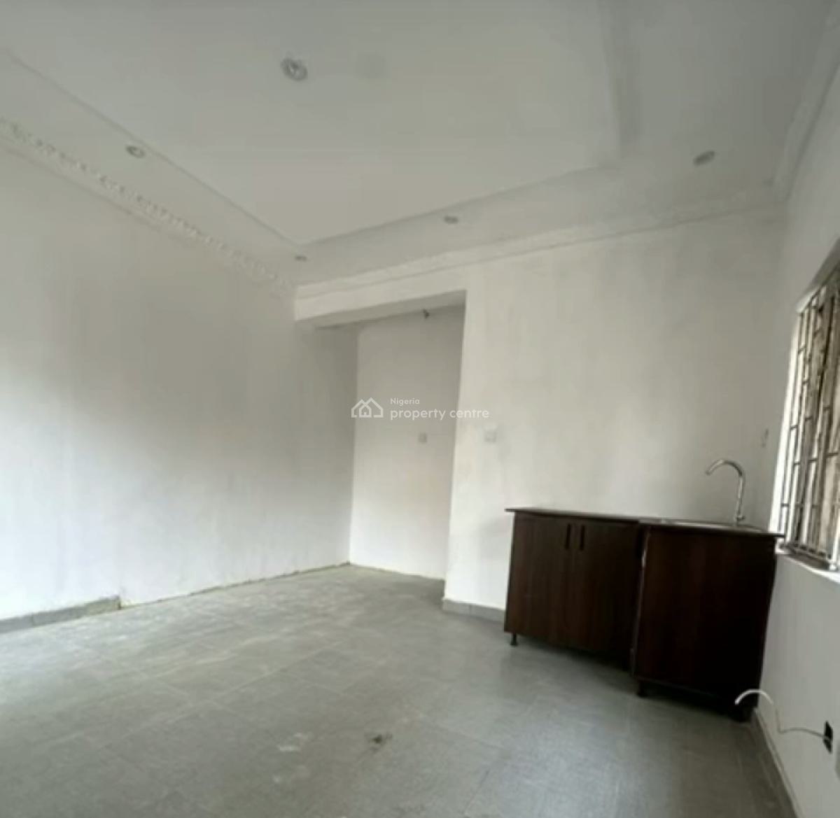 4 Units of Spacious Mini Flats., Off Admiralty, Lekki Phase 1, Lekki, Lagos, Mini Flat (room and Parlour) for Rent