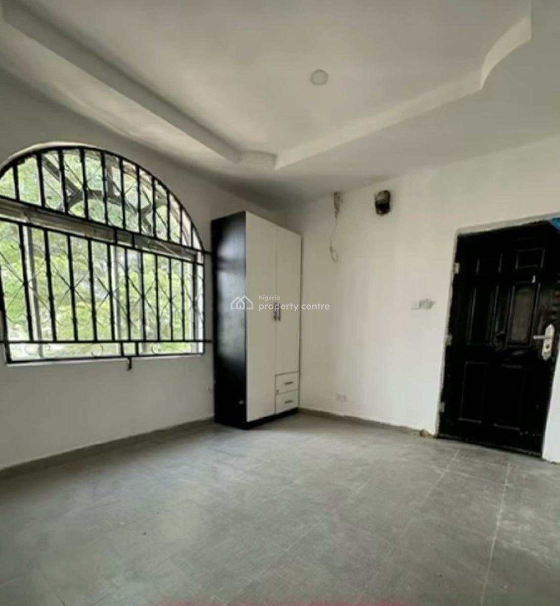 4 Units of Spacious Mini Flats., Off Admiralty, Lekki Phase 1, Lekki, Lagos, Mini Flat (room and Parlour) for Rent