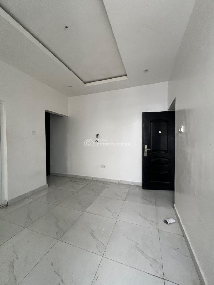 Well Built 2bedroom Apartment, Ologolo, Lekki, Lagos, Flat / Apartment for Rent