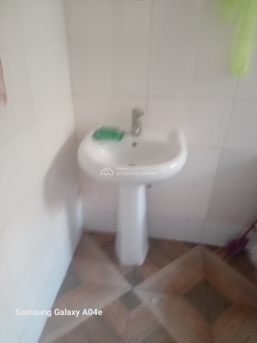 Spacious Fine 3 Bedroom Flat Upstairs, Unity Estate Badore Ajah Lagos, Badore, Ajah, Lagos, Flat / Apartment for Rent