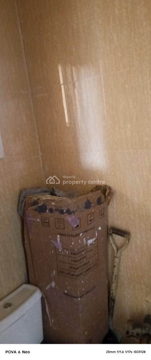 Newly Refurbished 3bed, with Much More, Evergreen Estate Aboru Iyana Ipaja Road Lagos, Iyana Ipaja, Ipaja, Lagos, Flat / Apartment for Rent