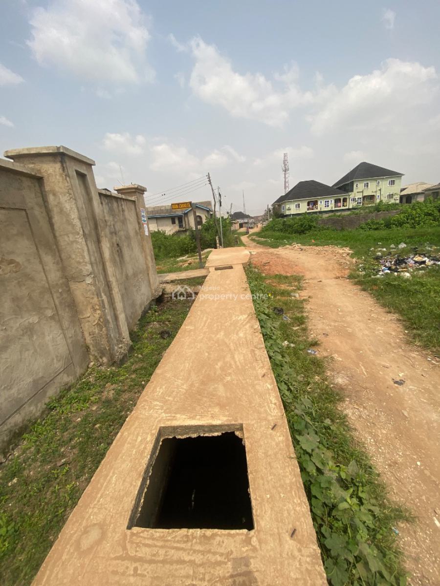 Fenced Full Plot of Bareland, Bucknor/jakande, Isolo, Lagos, Residential Land for Sale