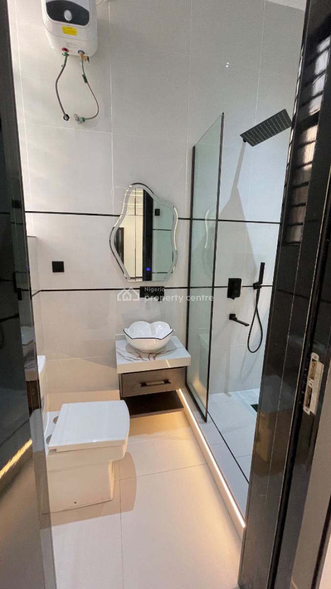 Magnificent 5 Bedroom Duplex with Bq,cinema,pool,gym and Tennis Court, Chevron, Lekki, Lagos, Detached Duplex for Sale