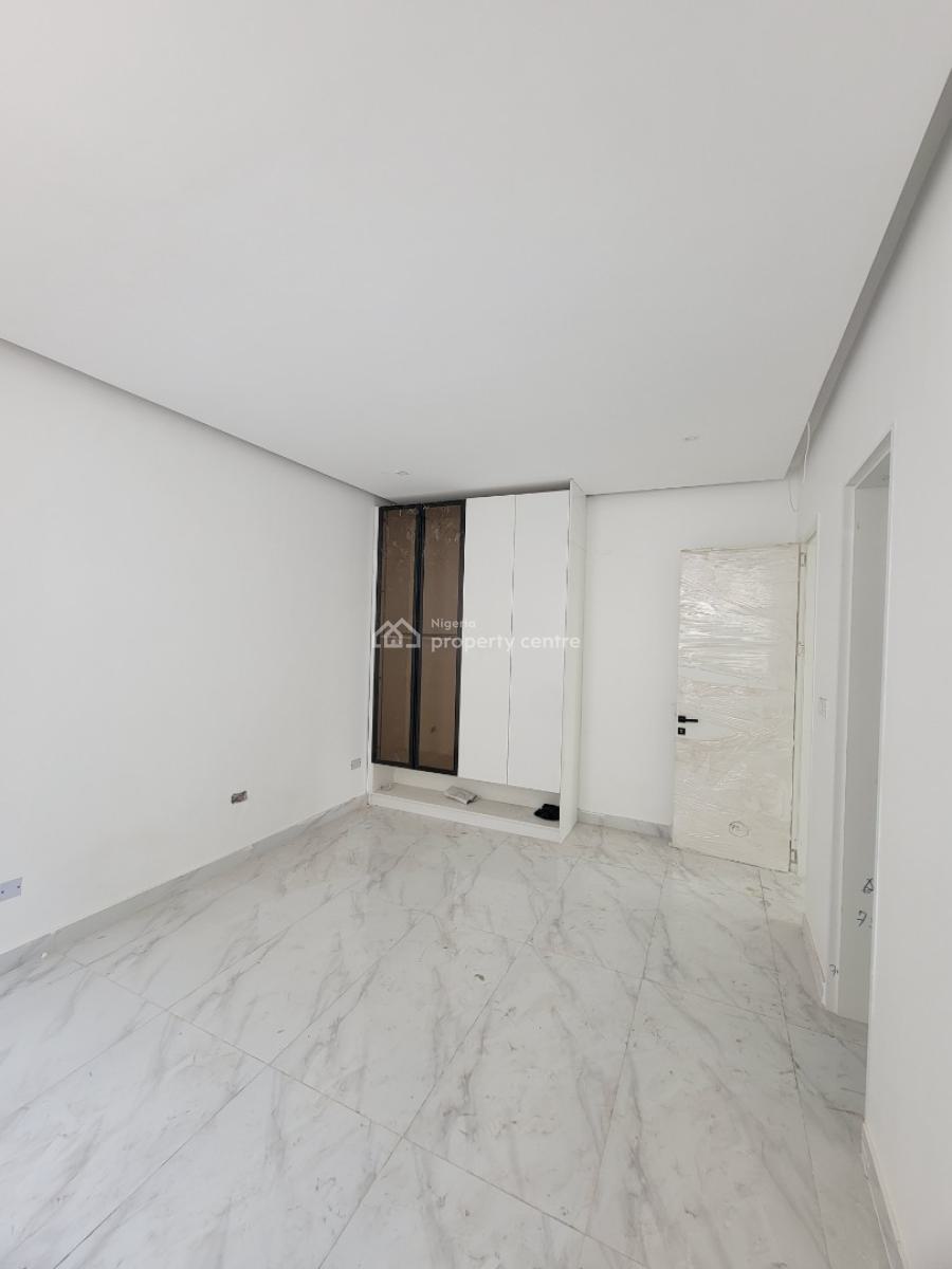 Luxury Bedroom Apartment, Lekki Scheme 1, Lekki, Lagos, Block of Flats for Sale