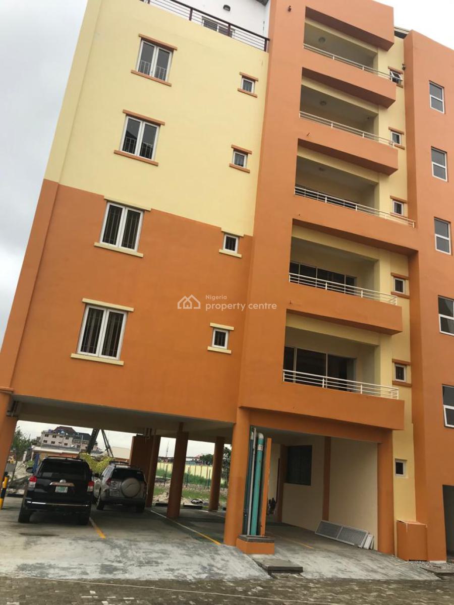 a Standard 3 Bedroom Apartment Available in an Estate, Alagomeji, Alagomeji, Yaba, Lagos, Flat / Apartment for Rent