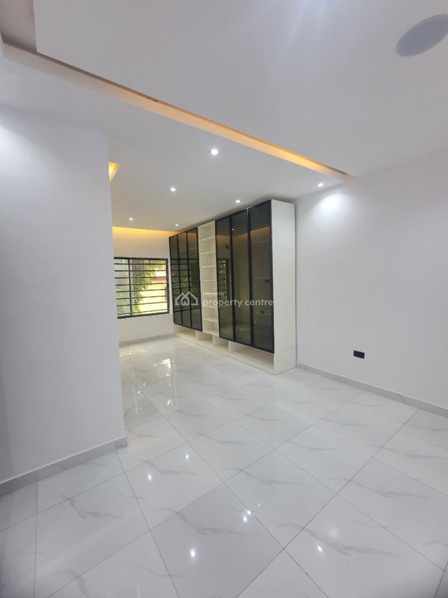 Luxury Well Finished 3 Bedroom Apartment, Lekki Phase 1, Lekki, Lagos, Flat / Apartment for Sale