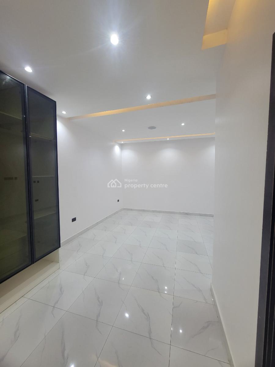 Luxury Well Finished 3 Bedroom Apartment, Lekki Phase 1, Lekki, Lagos, Flat / Apartment for Sale