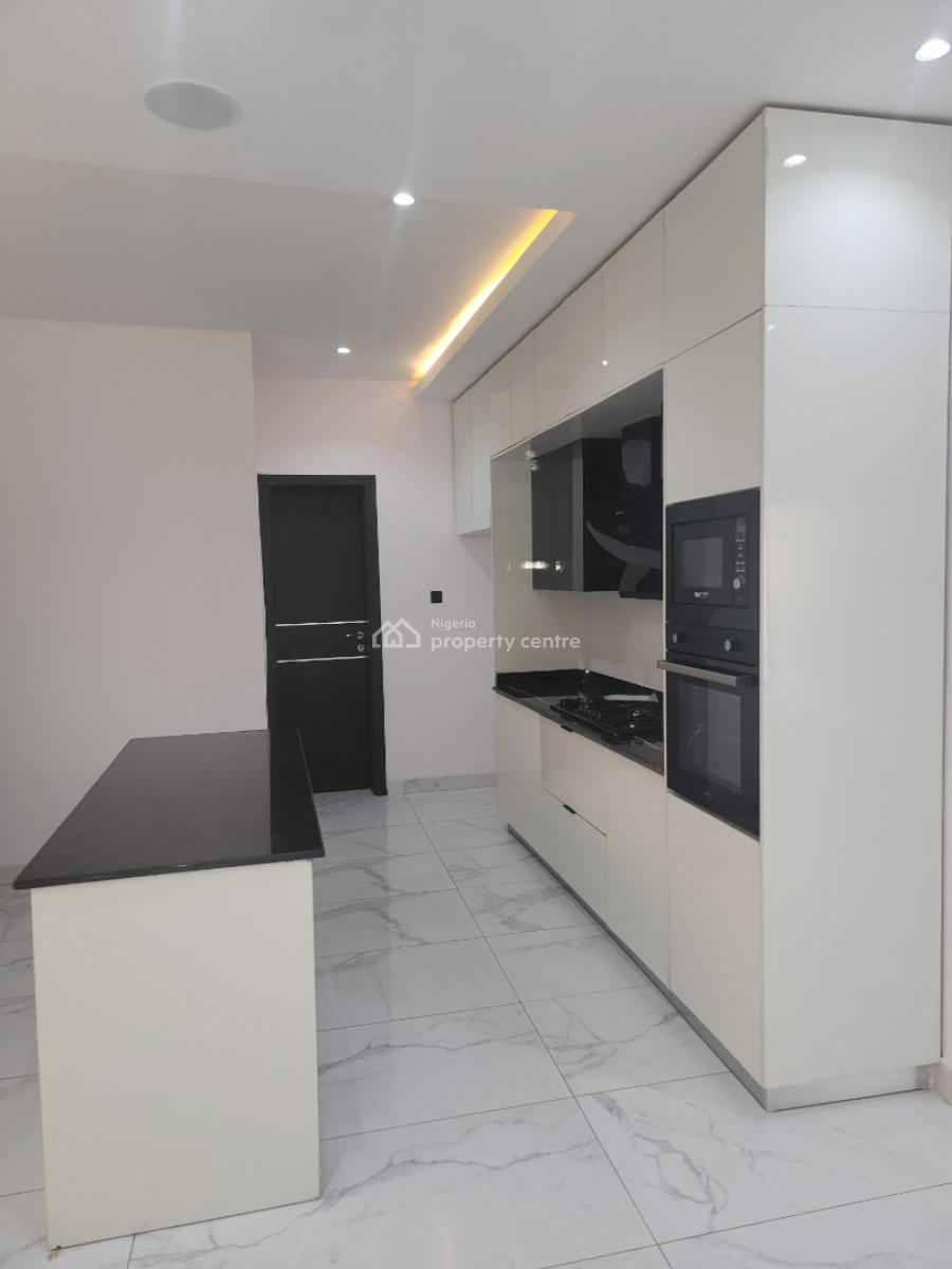 Luxury Well Finished 3 Bedroom Apartment, Lekki Phase 1, Lekki, Lagos, Flat / Apartment for Sale