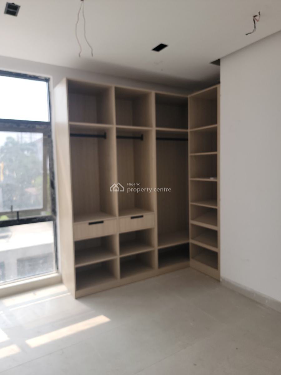 Luxury Well Finished 3 Bedroom Apartment, Lekki Phase 1, Lekki, Lagos, Flat / Apartment for Sale