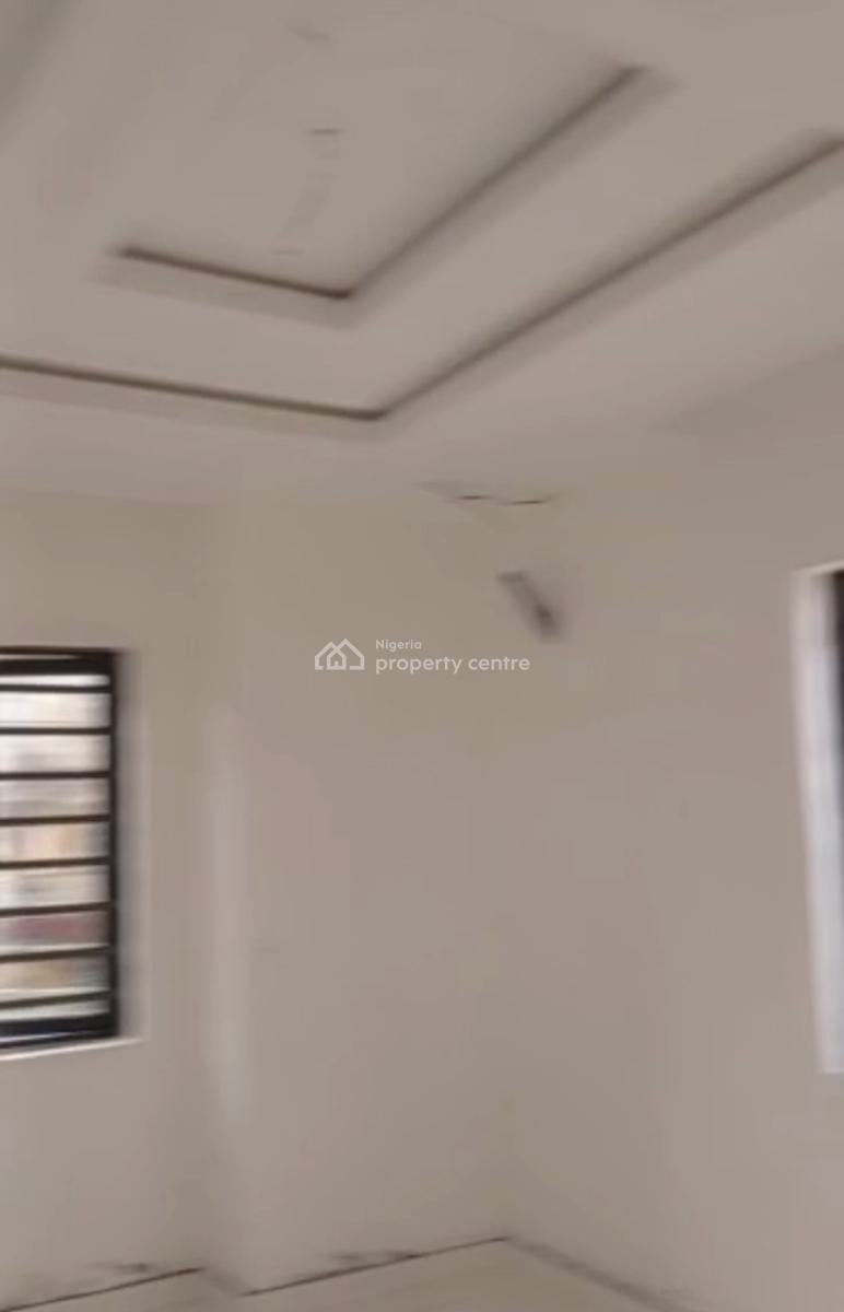 Newly Built Spacious Decent Standard 2 Bedroom Apartment, Yaba, Lagos, Flat / Apartment for Rent