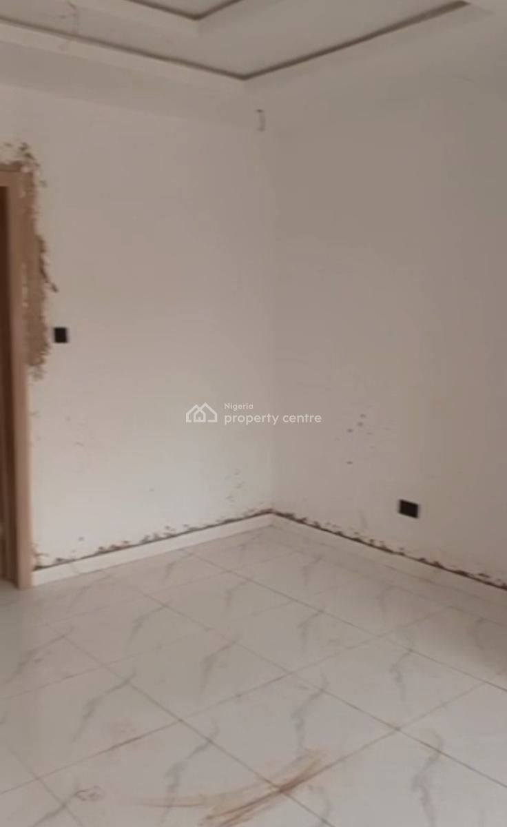 Newly Built Spacious Decent Standard 2 Bedroom Apartment, Yaba, Lagos, Flat / Apartment for Rent