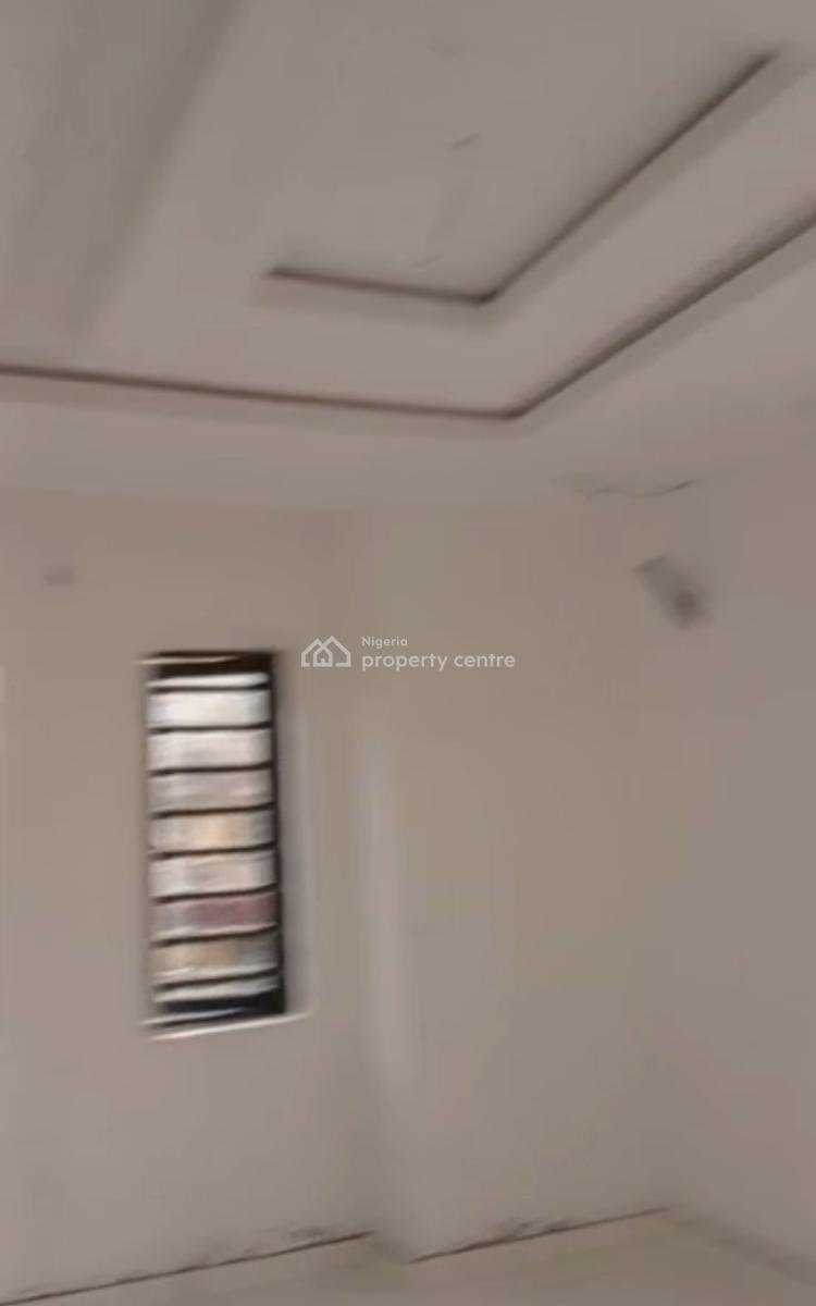 Newly Built Spacious Decent Standard 2 Bedroom Apartment, Yaba, Lagos, Flat / Apartment for Rent