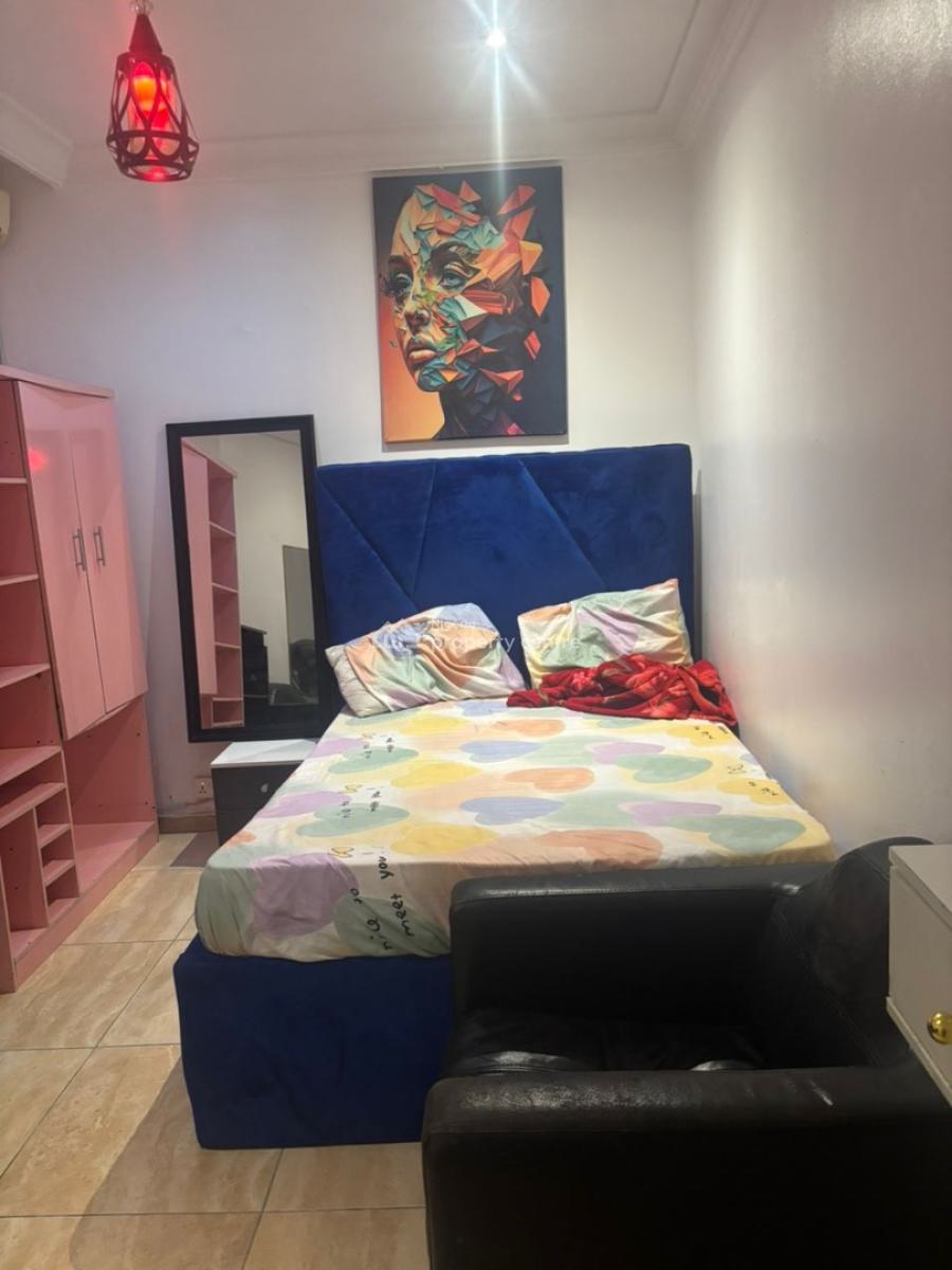 a Beautifully Furnished 1room in a 4 Bedroom Apartment, Chevron, Lekki, Lagos, Flat / Apartment for Rent